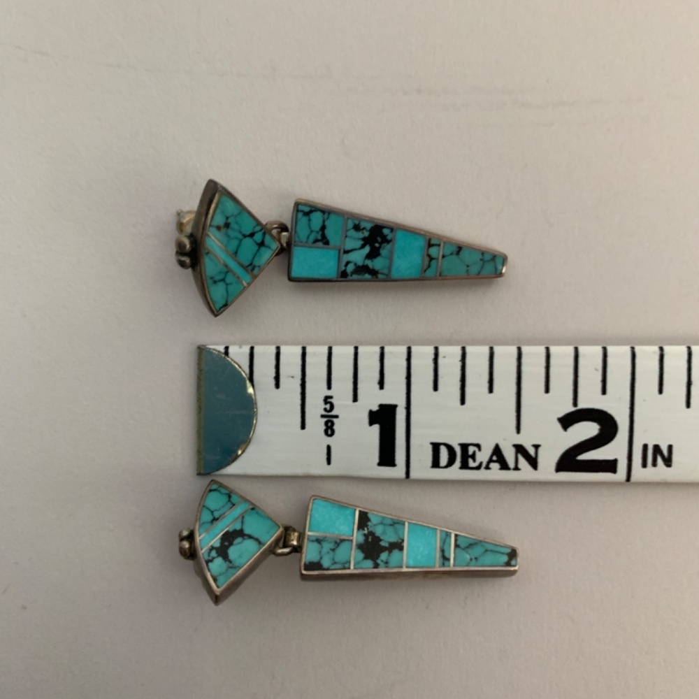 Vintage Southwestern Turquoise Inlay and Sterling Silver Earrings. - Picture 5 of 6
